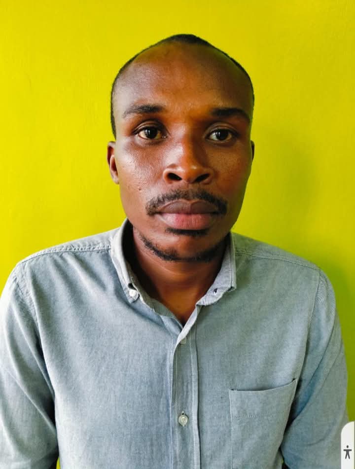 Shock in Kitui as Journalist Emmanuel Maleve Arrested by DCI Officers in Broad Daylight