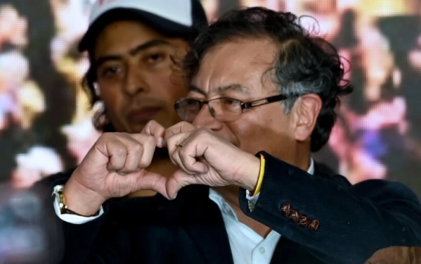 Petro Opens Dialogue with Colombia’s Most Powerful Drug Cartel Amid Rising Tensions with U.S.